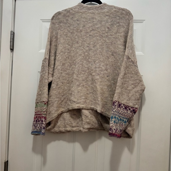 Pilcro Women's Beige Sweater with Multicolor Sleeves - Picture 6 of 7
